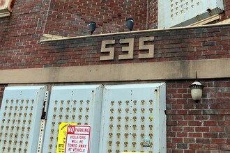 535 30th St in Union City, NJ - Foto de edificio - Building Photo