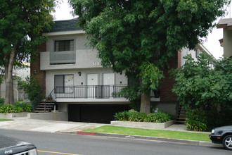 544 E Magnolia Blvd in Burbank, CA - Building Photo - Building Photo