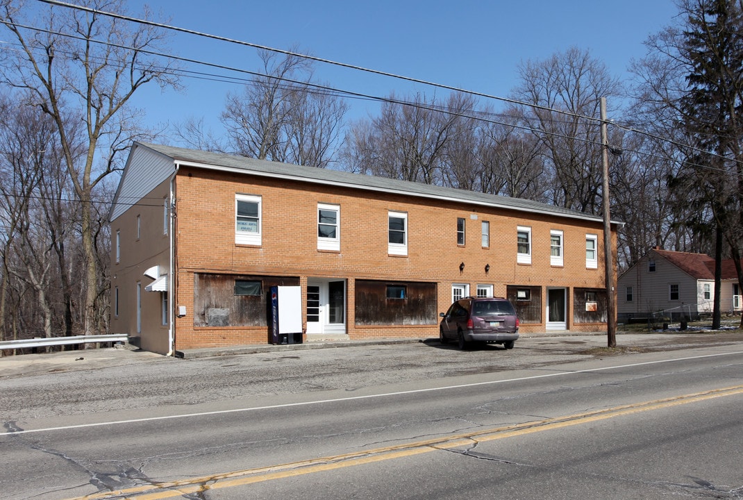 1303 E Park Ave in Mansfield, OH - Building Photo