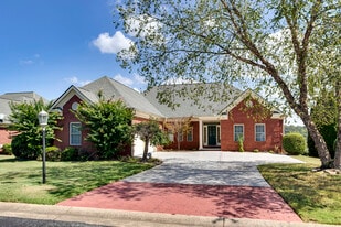 211 Todaly Cir in Loudon, TN - Building Photo