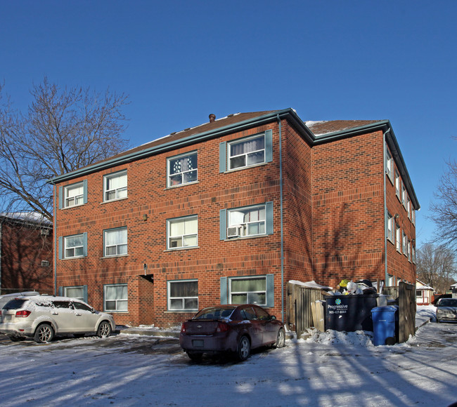 233 Cordova Rd in Oshawa, ON - Building Photo - Primary Photo