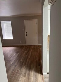 9009 Gaylord Dr photo'