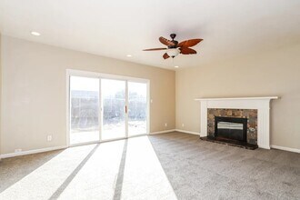 1162 W El Camino Ave in Sacramento, CA - Building Photo - Building Photo