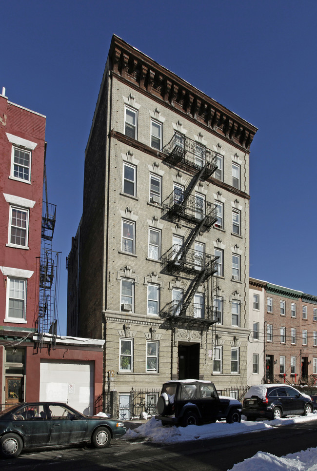 284-286 3rd St in Jersey City, NJ - Building Photo - Building Photo