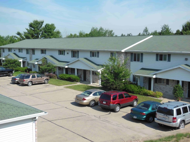 Woods Edge Apartments in Waupaca, WI - Building Photo