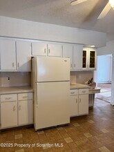 407 Boyle St in Dunmore, PA - Building Photo - Building Photo
