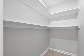 204 John F. Kennedy Blvd in Bayonne, NJ - Building Photo - Building Photo