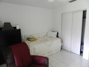 154 Pinto Palm Ct in Royal Palm Beach, FL - Building Photo - Building Photo