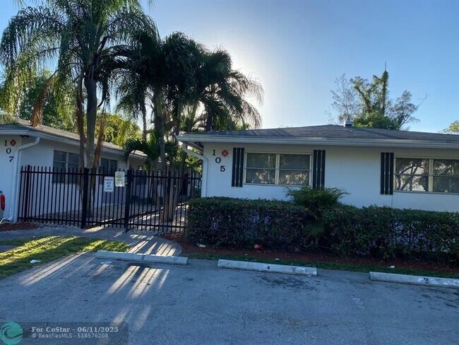 107 SW 18th Ave in Fort Lauderdale, FL - Building Photo - Building Photo