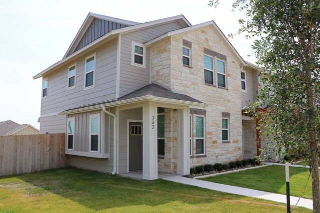 property at 732 Westfield Blvd