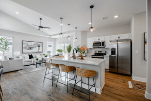 Porchlight at Auburn Hills in Wichita, KS - Building Photo