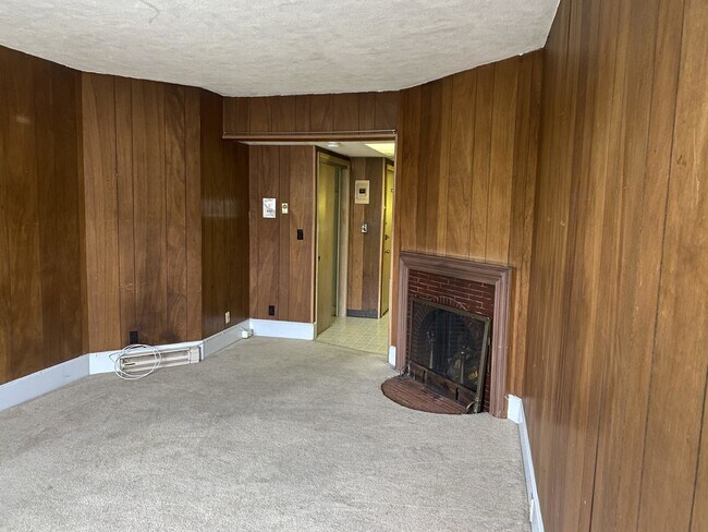 property at 472 Commonwealth Ave