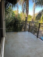 10121 W Sunrise Blvd in Plantation, FL - Building Photo - Building Photo