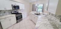 6644 SW 194th Ave in Fort Lauderdale, FL - Foto de edificio - Building Photo