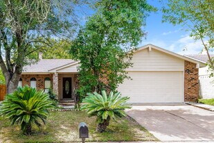 17611 Ranch Country Rd in Hockley, TX - Building Photo