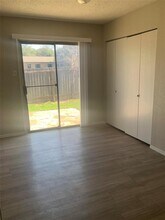 7701 Croftwood Dr in Austin, TX - Building Photo - Building Photo