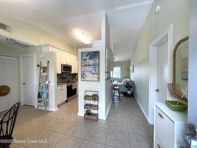 410 Beach Park Ln in Cape Canaveral, FL - Building Photo - Building Photo