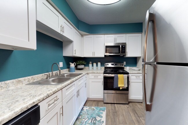 Summerville Station in Summerville, SC - Foto de edificio - Interior Photo