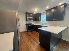 2419 Longview Ave SW in Roanoke, VA - Building Photo - Building Photo