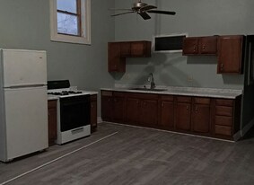 1402 7th Ave, Unit 1e in Rockford, IL - Building Photo