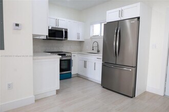 1795 NW 47th St in Miami, FL - Building Photo - Building Photo