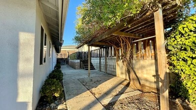 301 Atlantic City Ave in Grover Beach, CA - Building Photo - Building Photo