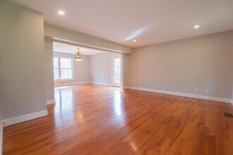 71 Reservoir Rd in Marlboro, NY - Building Photo - Building Photo