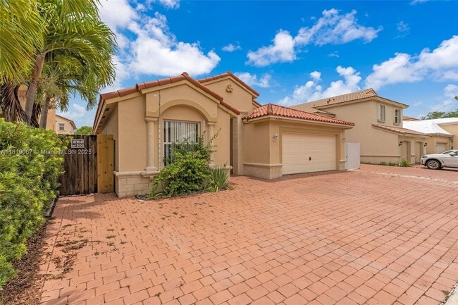 23935 SW 108th Pl in Homestead, FL - Building Photo - Building Photo