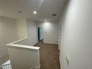 7630 Rockefeller Dr in Naples, FL - Building Photo - Building Photo