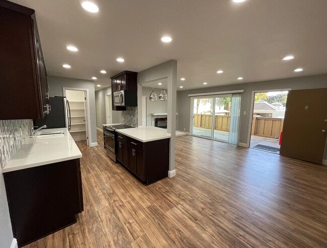 property at 410 Auburn Way