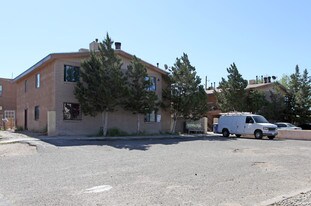 400 Mesilla St SE in Albuquerque, NM - Building Photo