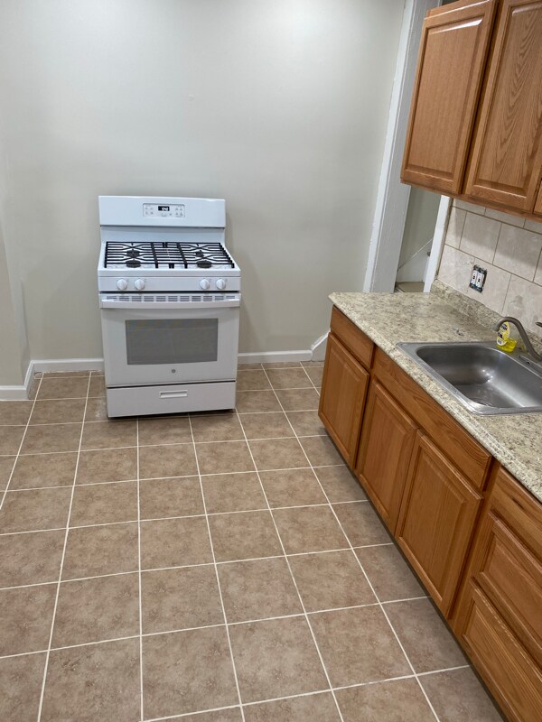 31 Bryn Mawr Ave in Trenton, NJ - Foto de edificio - Building Photo