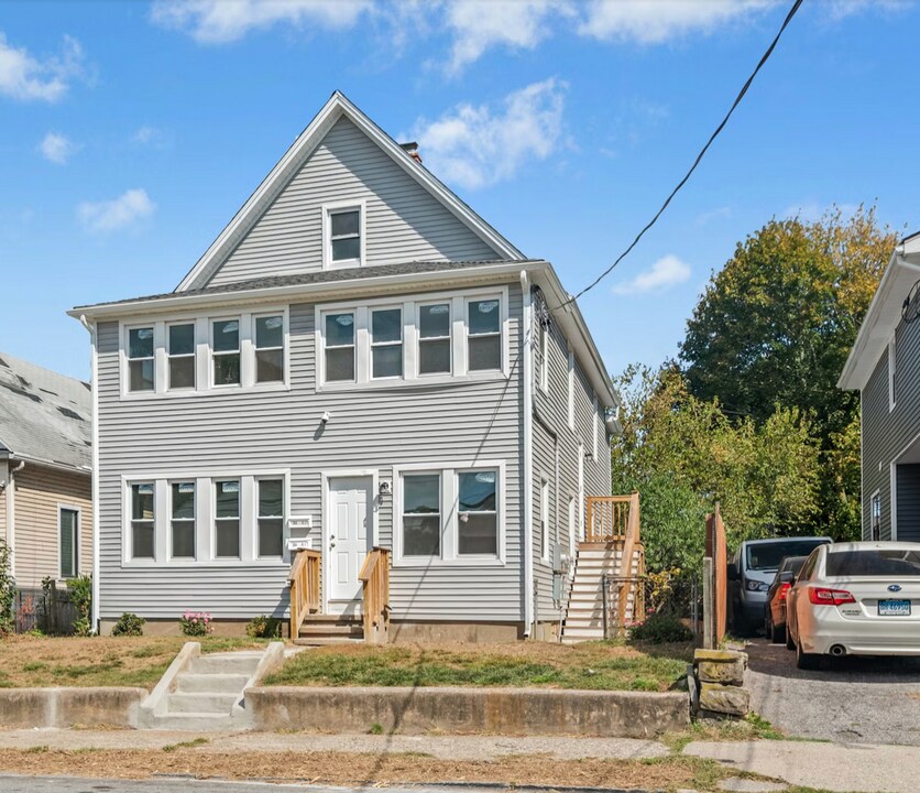 356 Beechmont Ave, Unit 356 in Bridgeport, CT - Building Photo