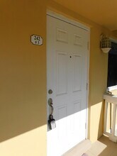 248 NE 12th St-Unit -3 in Delray Beach, FL - Building Photo - Building Photo