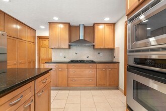 494 North Ave-Unit -1 in Weston, MA - Building Photo - Building Photo