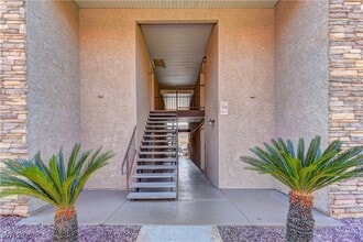 5097 Indian River Dr in Las Vegas, NV - Building Photo - Building Photo