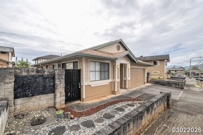 95-1015-1015 Puukoa St in Mililani, HI - Building Photo - Building Photo