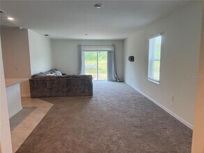 3361 Costello Cir in Winter Haven, FL - Foto de edificio - Building Photo
