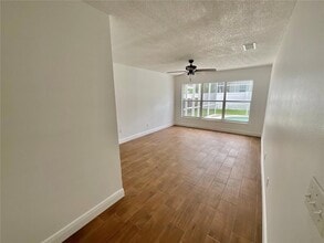 745 Riggs Cir, Unit 803-C in Davenport, FL - Foto de edificio - Building Photo