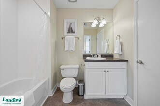 211 Union St, Unit 306 in Nashville, TN - Foto de edificio - Building Photo