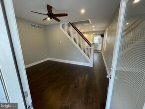 213 Maple St in Conshohocken, PA - Building Photo - Building Photo