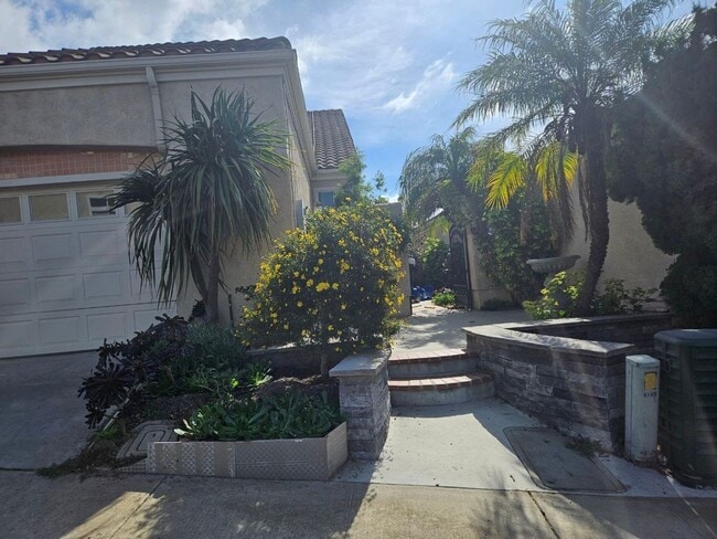 1742 Hermosita Dr in San Marcos, CA - Building Photo - Building Photo