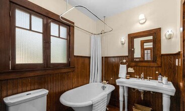 852 Laveta Terrace in Los Angeles, CA - Building Photo - Building Photo
