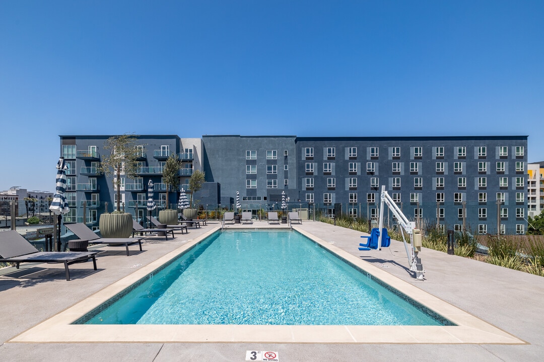 Western Station in Los Angeles, CA - Building Photo