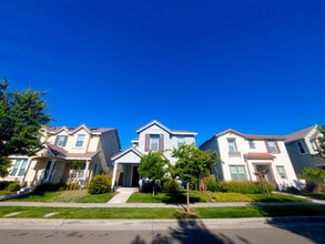4567 Juneberry Dr in Sacramento, CA - Building Photo - Building Photo
