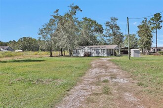 12180 Rebel Rd in Cleveland, TX - Building Photo - Building Photo