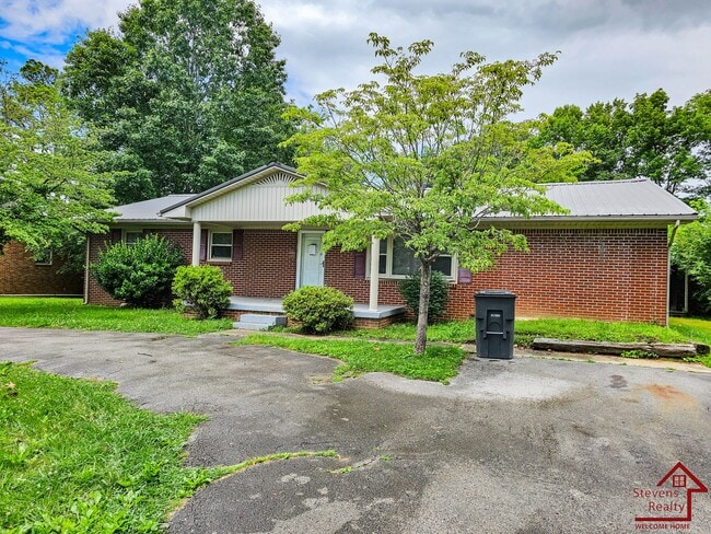 412 Wedgewood St in Cookeville, TN - Building Photo - Building Photo