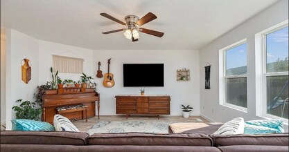 765 SW Portal St in Mountain Home, ID - Building Photo - Building Photo