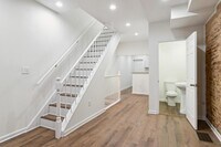 912 N Milton Ave photo'