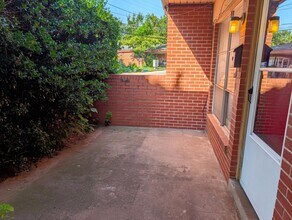 6600-6602 NW 31st St in Bethany, OK - Foto de edificio - Building Photo